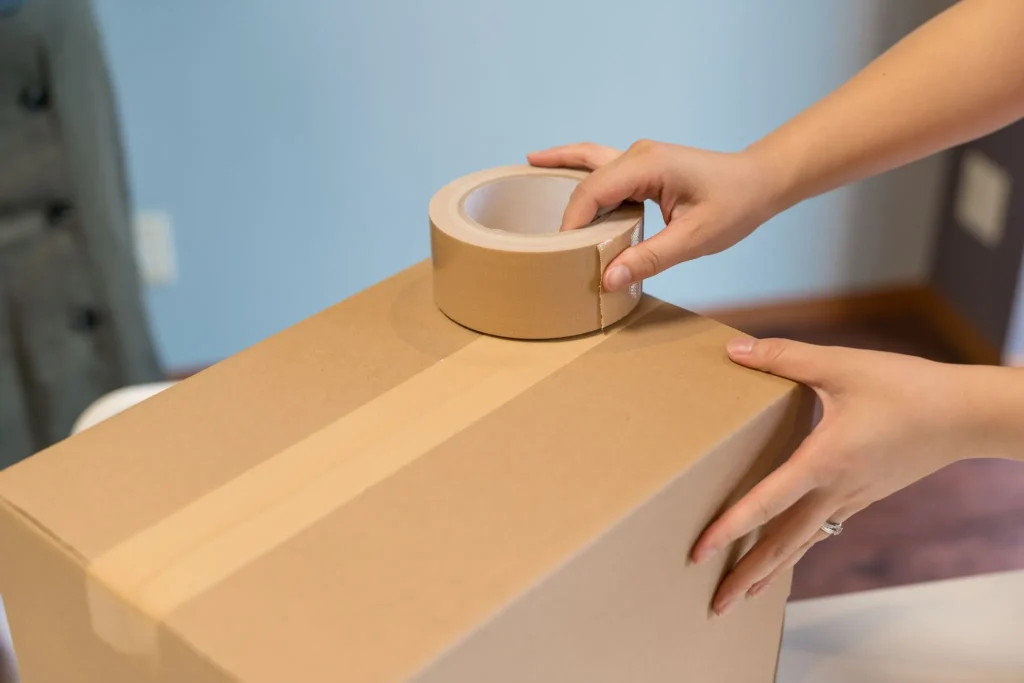 Truk dari sebuah perusahaan jasa pindahan besar di Jepang.