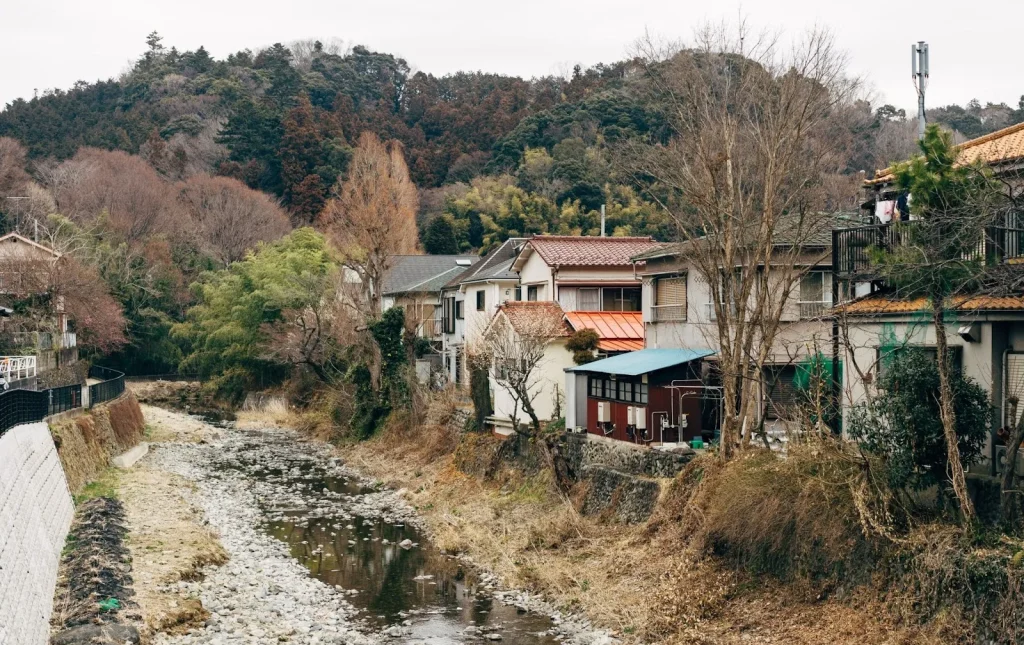 Tanda centang hijau yang melambangkan keuntungan.