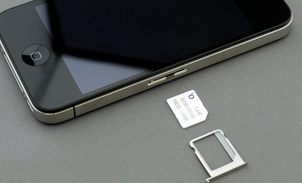 Beberapa pilihan kartu SIM prabayar untuk turis.