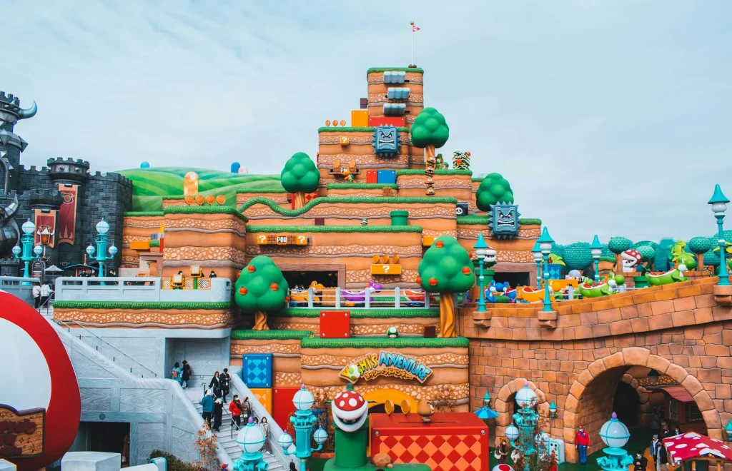 Wahana Mario Kart di dalam Kastil Bowser.