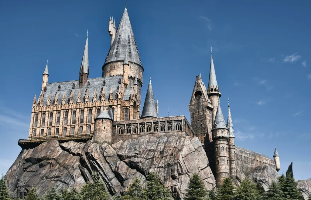 Pemandangan The Wizarding World of Harry Potter di USJ.
