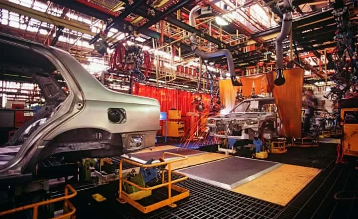 Berbagai jenis industri pabrik di Jepang.