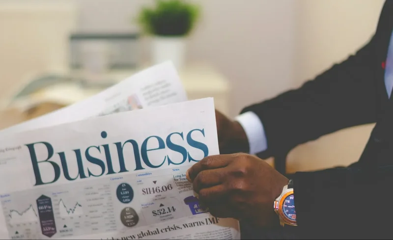 Grafik yang menunjukkan pertumbuhan pendapatan di industri keuangan.