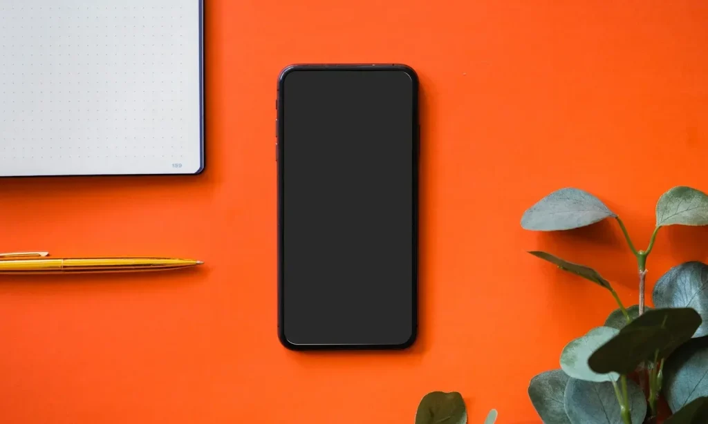 Tampilan antarmuka berbagai aplikasi belajar bahasa Jepang di smartphone.