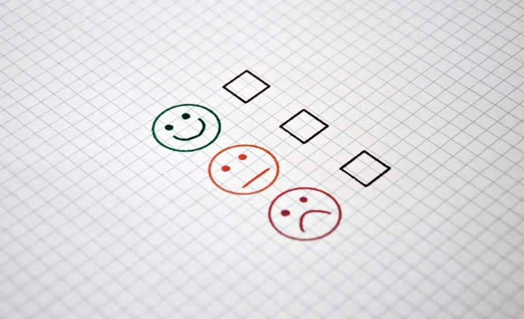 Ikon jempol ke atas dan ke bawah.